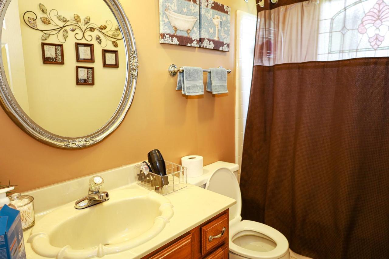 Comfortable And Pleasant 4 Bedroom Home Memphis Exterior foto