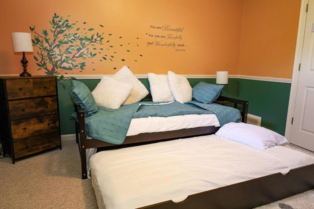 Comfortable And Pleasant 4 Bedroom Home Memphis Exterior foto