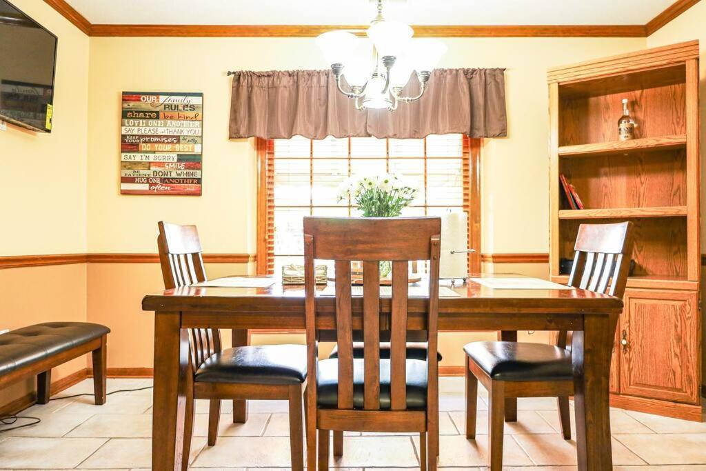 Comfortable And Pleasant 4 Bedroom Home Memphis Exterior foto